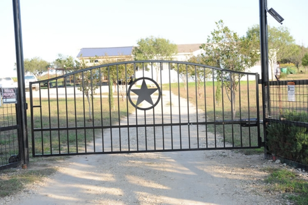 Custom Gate - Metal Artwork Waco, Texas